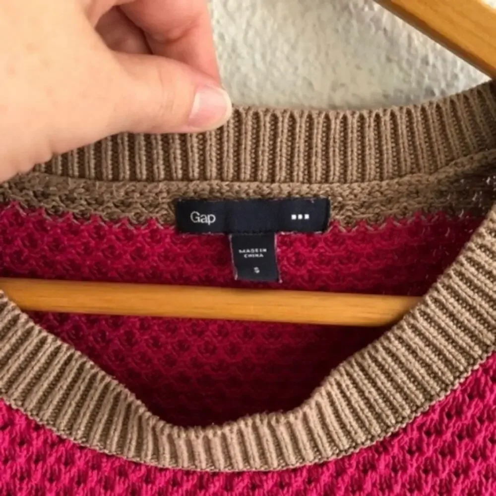 GAP pink tan